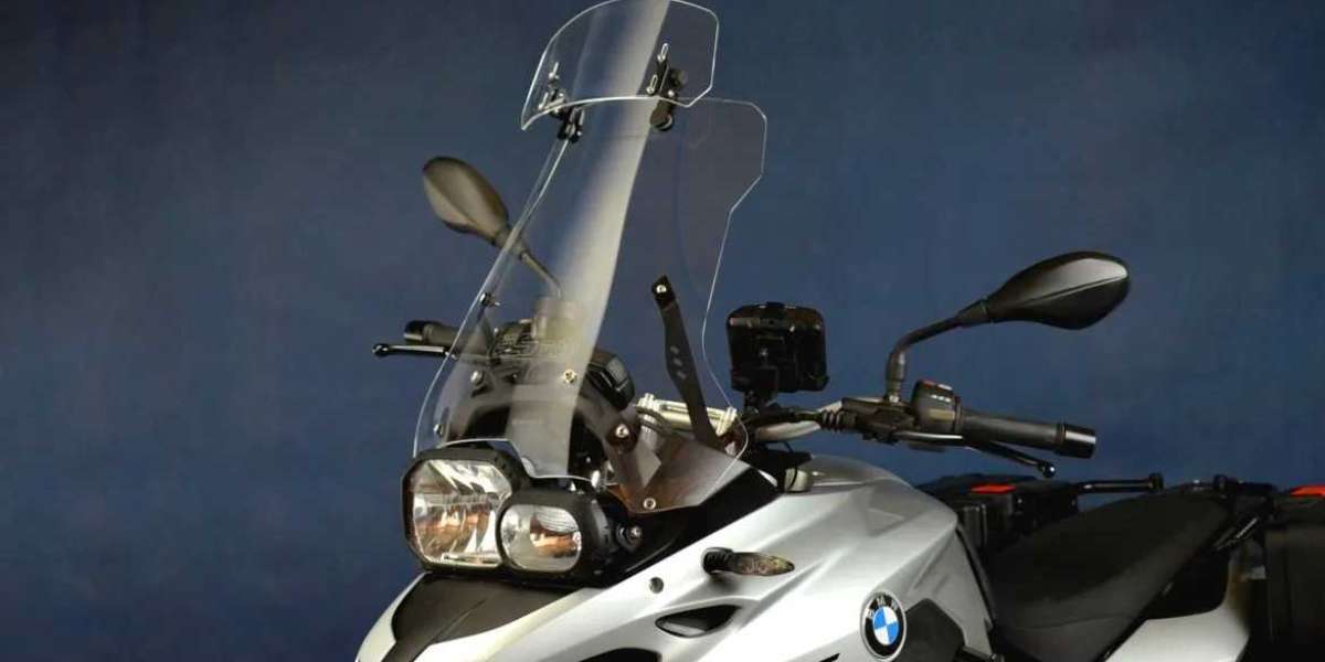 Improve Your Motorcycle Riding Experience with a Windscreen Extension